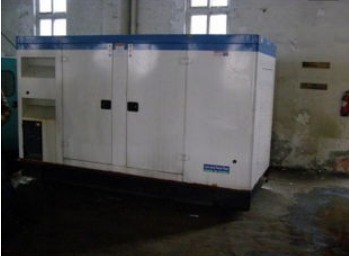 黄潭镇康明斯150kw大型柴油二手发电机组